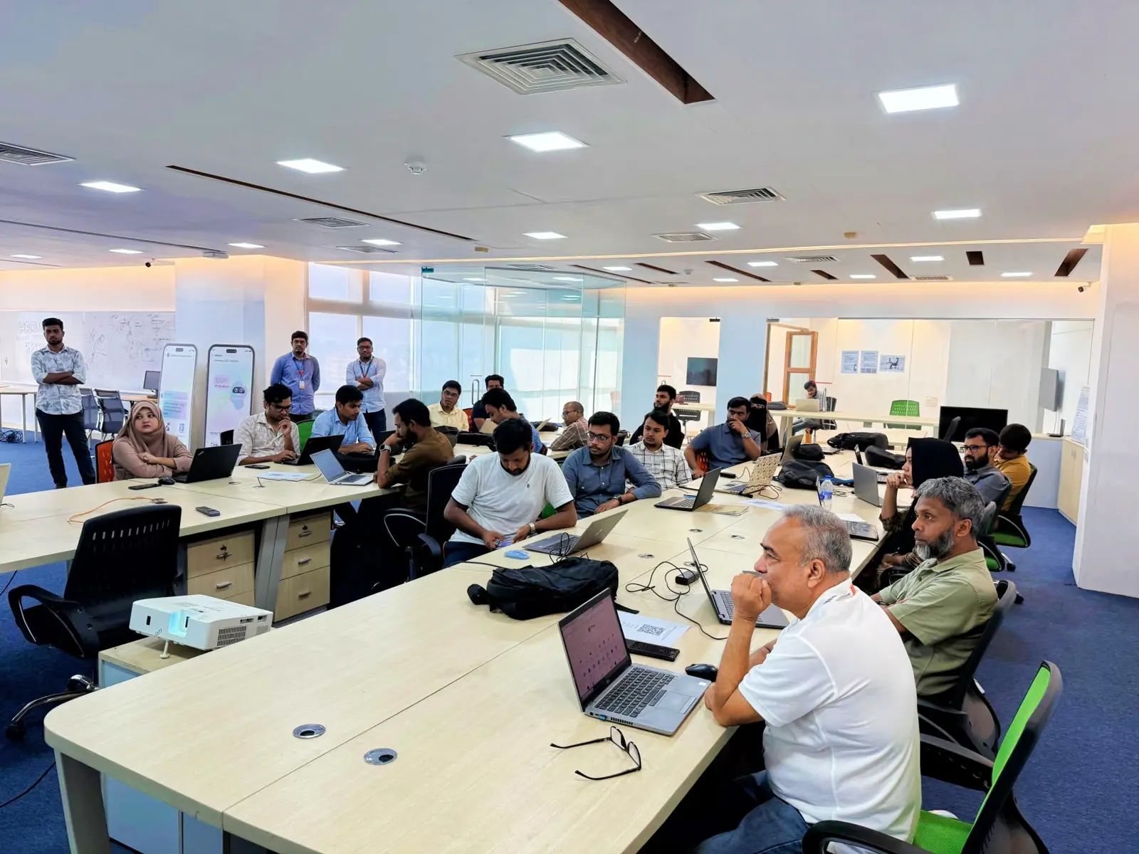 Banking and FinTech professionals taking part in an AI Forum Bangladesh session